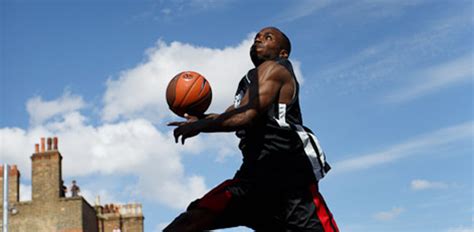 stefan gill wins  world basketball festival dunk contest