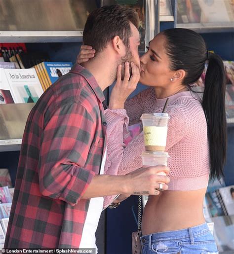 celebrity pda pics of 2019 that they are trying so hard to