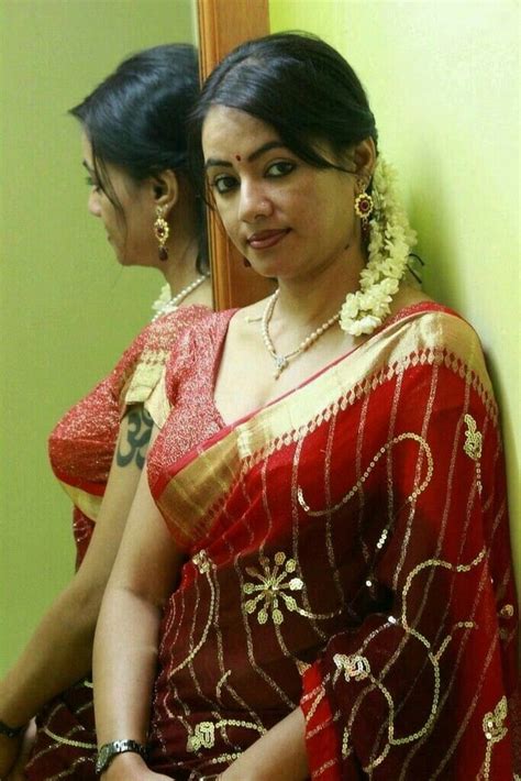 Desi Mom Wife Bhabhi Saree Blouse Nude Photo Picssexiezpicz Web Porn