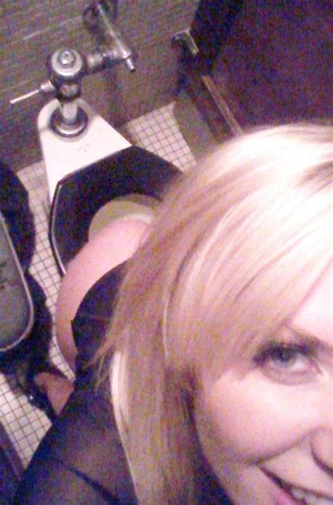Toilet Selfie On Tumblr