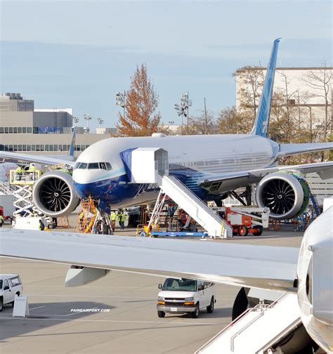 boeing  moves   flight airline ratings