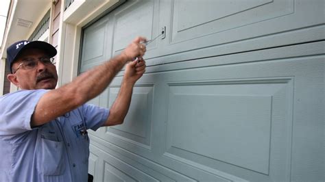 maintenance tip monday   manually open  garage door youtube