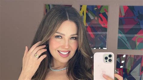 Thalía Presume Look Ochentero Y La Critican Por Usar Mucho Filtro