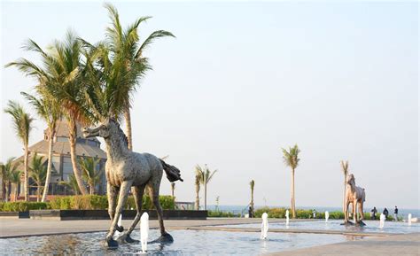 rabia al akhras  man  jeddahs waterfront sculptures arab