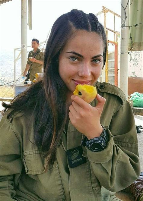 Pin On Female Israeli Soldiers