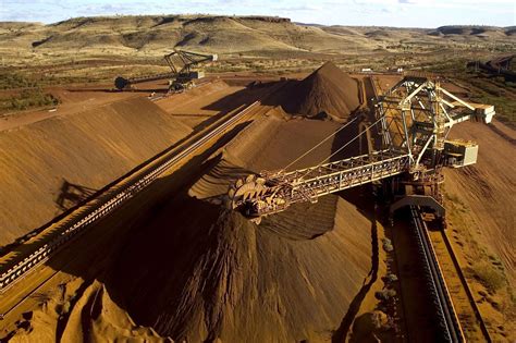 australias scrapped iron ore inquiry fires  debate  output wsj