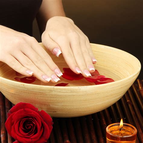 luxury mani services apple nail salon