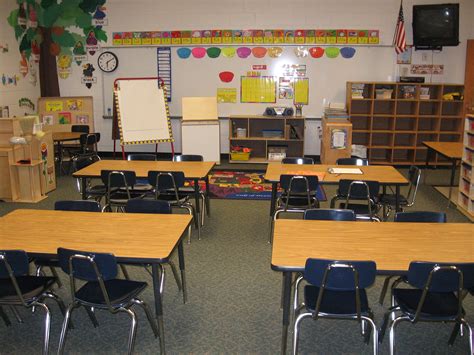 front  classroom set  classroom essential classroom setting