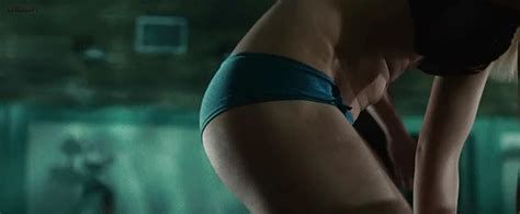 Kristen Hager Sexy Stripping To Bra And Panties Alien Vs
