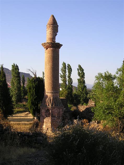 minarett aus der zeit der osmanischen herrschaft bei skalochori photo
