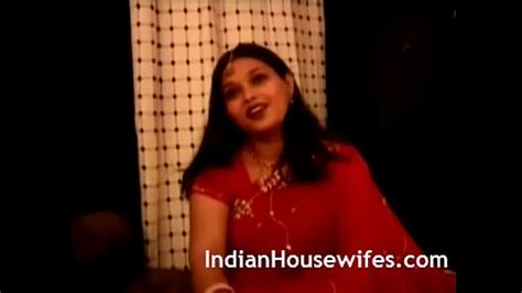 indian housewife namrita rani sari stripping ma