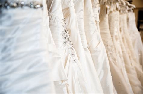 guides  brides blog spotting  fake designer wedding dress