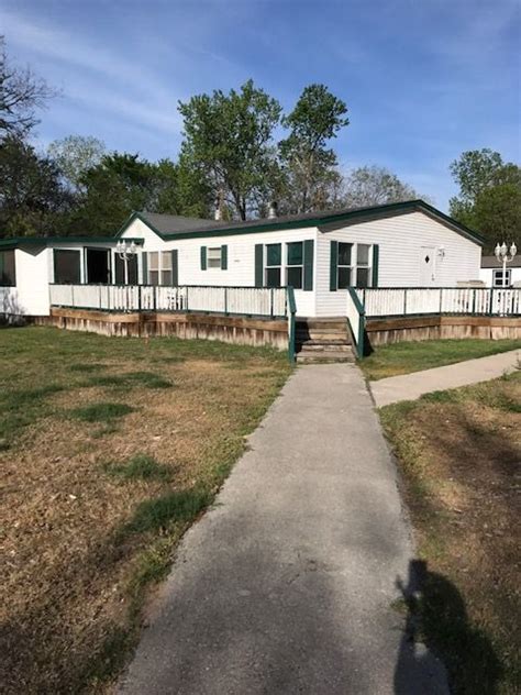 mobile home  bastrop highway austin tx home mobile home renting  house