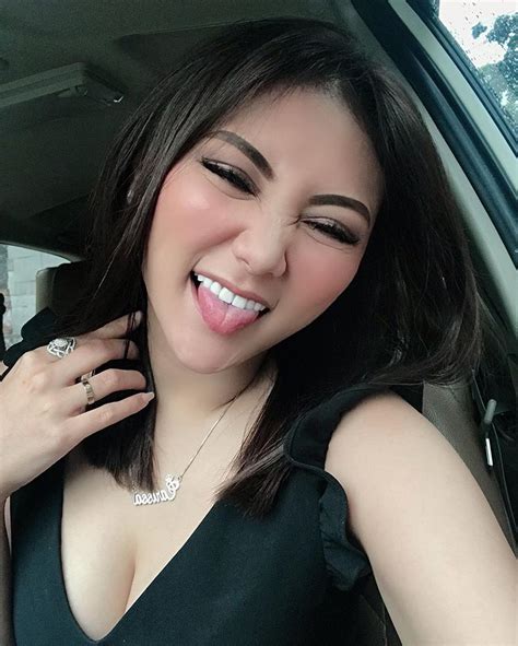 sassha carissa selfie seksi foto 2020 zona artis lagi