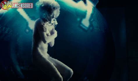 Milla Jovovich Nuda ~30 Anni In Resident Evil Extinction