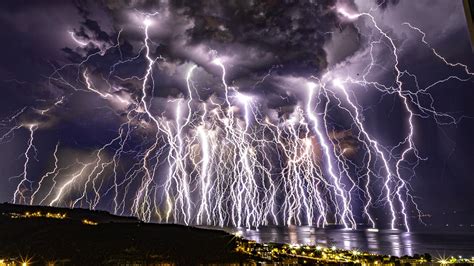 electrifying time lapse image captures  lightning bolts torching  sky  turkey