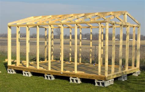 build trusses      shed
