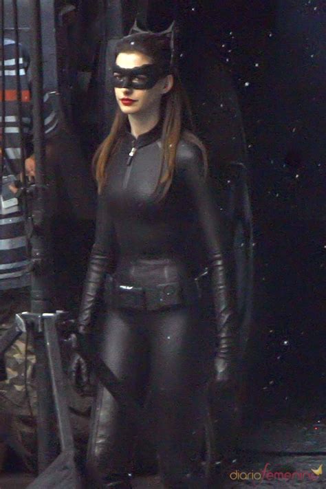 anne hathaway como catwoman anne hathaway pinterest fatale and femme