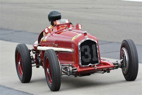 indy  vintage race cars     roll  memory lane