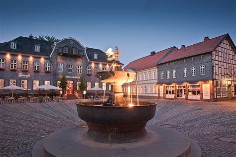 sehenswuerdigkeiten rund um den markt goslar  harz unesco