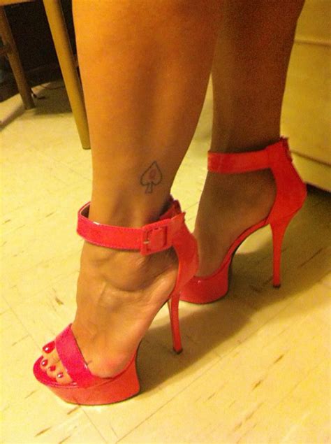 pin by dallis carey on love my heels hot heels sexy shoes pretty