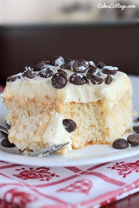 cannoli poke cake recipe cakescottage