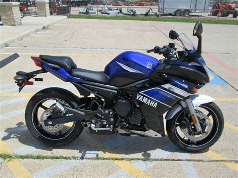 buy  yamaha fzr sportbike   motos