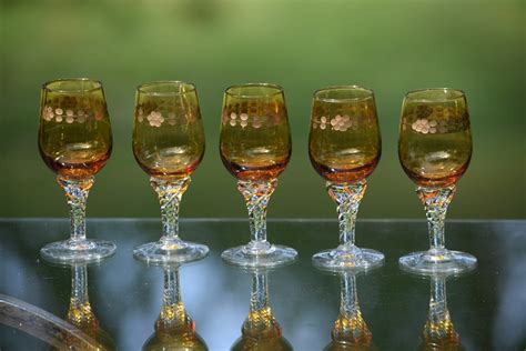 Vintage Etched Port Wine Liquor Cordial Glasses Set Of 5 Vintage