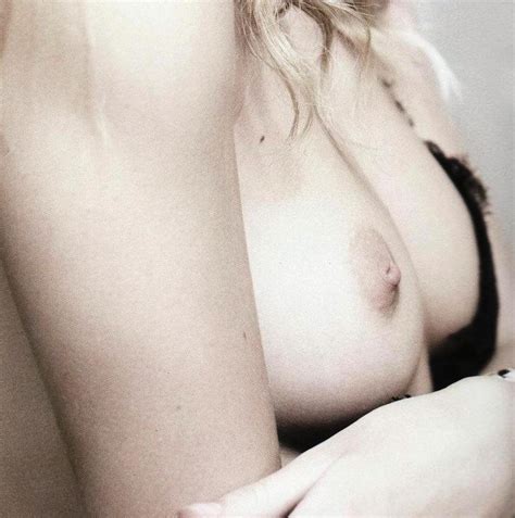 rosie huntington whiteley topless nude naked tits boobs breasts