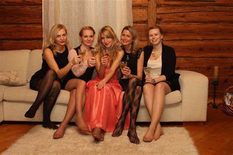 Amateur Pantyhose On Twitter Some Friendly Wine Drinkers In Pantyhose