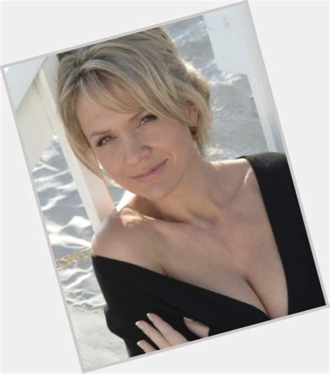 barbara alyn woods official site for woman crush