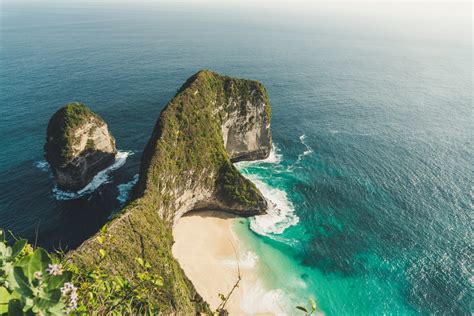 Travel Guide To Bali Indonesia Luxury Local Hot Spots