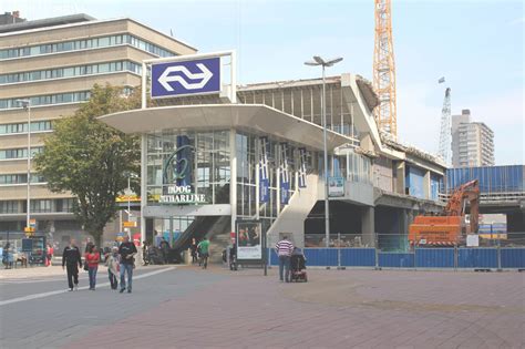 februari  de ingang van het centraal station van utrecht utrecht centraal station