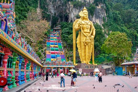 explore batu caves  holy landmark  malaysia india imagine