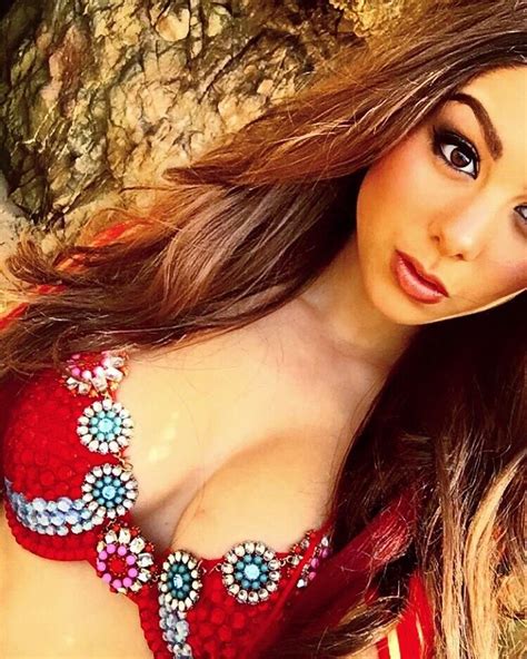 kira kosarin cleavage thefappening