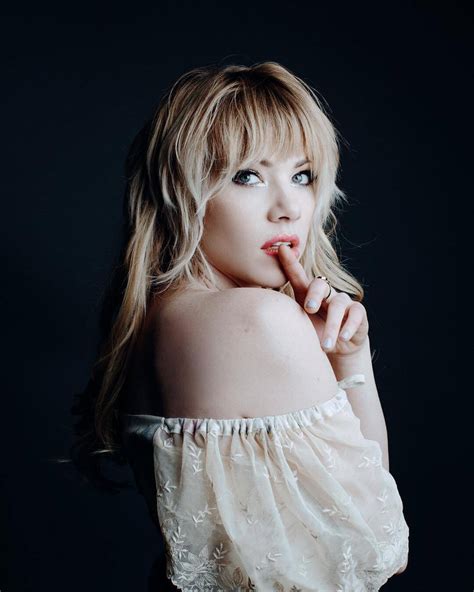 49 Hot Photos Of Carly Rae Jepsen Heaven On Earth