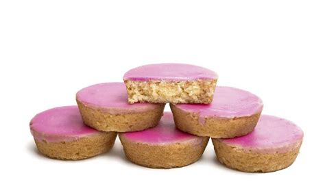getest dit zijn volgens ons de lekkerste roze koeken culinair telegraafnl
