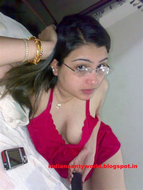 pakistani hot aunties photos akriti aunty