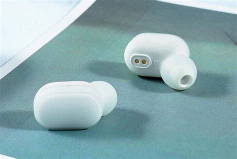 xiaomis airdots    airpods  cost    hardwarezonecomsg