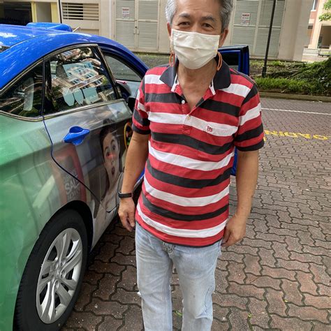 S Pore Taxi Driver Commended For Patiently Helping Injured