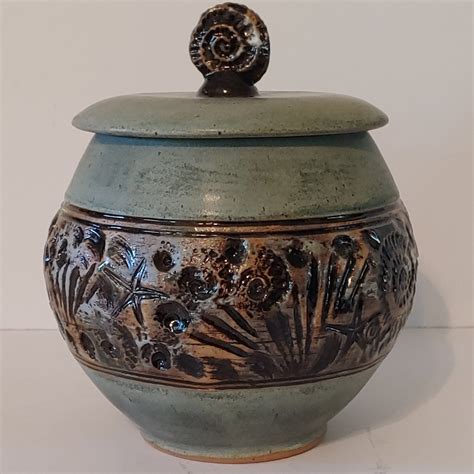 unique urn  shells handmade creamation urns ceramic cremation