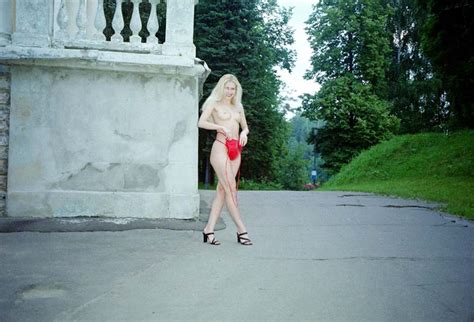 very tall russian blonde with big boobs walks naked at park russian sexy girls