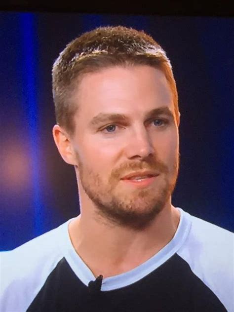 Pin By Purple You On Superman Dc Comics Oliver Queen Stephen Amell