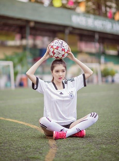 Asian Girl Innocent Cheerleader Germany In World Cup 2014 Koleksi
