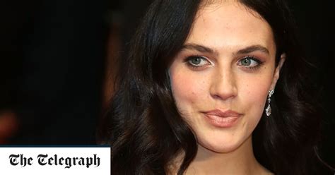 Jessica Brown Findlay Interview On Feminism The Downton