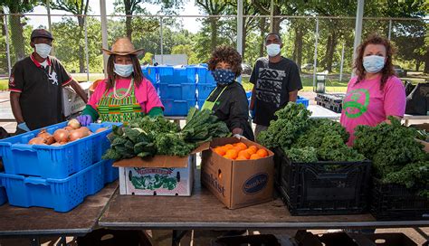 Cindy Ayers Elliott Shares Farm Produce With Families