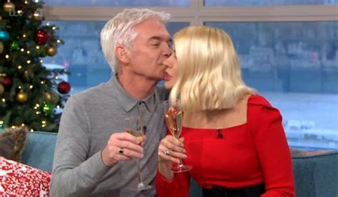 Holly And Phil Share Awkward Kiss After He Makes Dig At Eamonn Amid