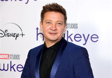 Jeremy Renner Sits Down With Diane Sawyer In First Interview After
