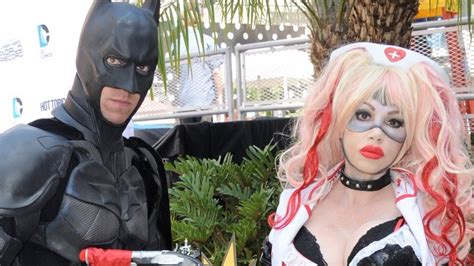 Harley Quinn Why Batman Sex Scene Idea Was Binned Bbc News