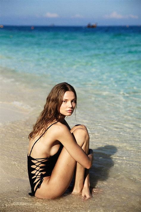 Model Magdalena Frackowiak Topless Pics — She S Anorexic